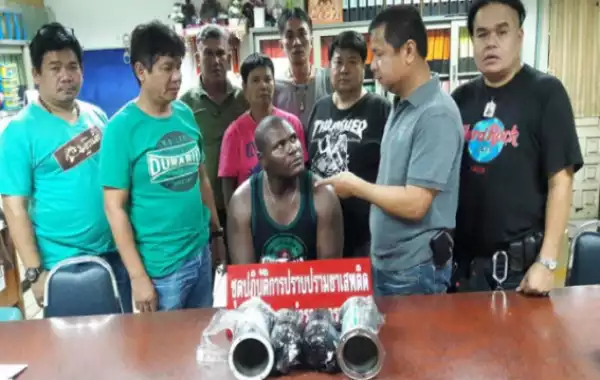 Photo: Nigerian drug gang member busted after stakeout in Bangkok, Thailand